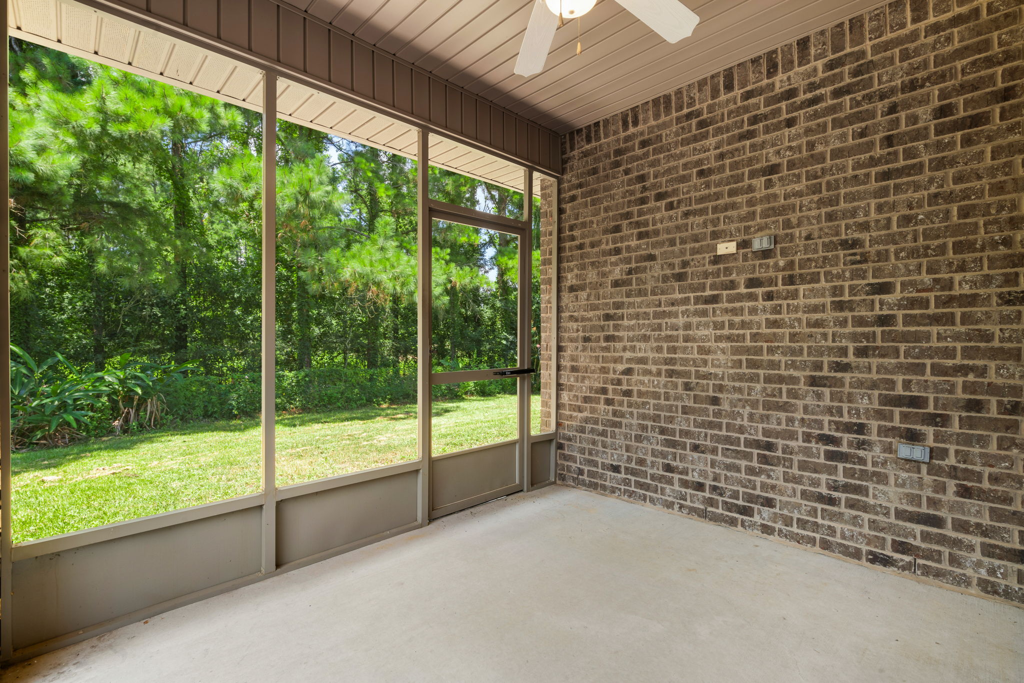 681 Beignet Drive Screened Porch